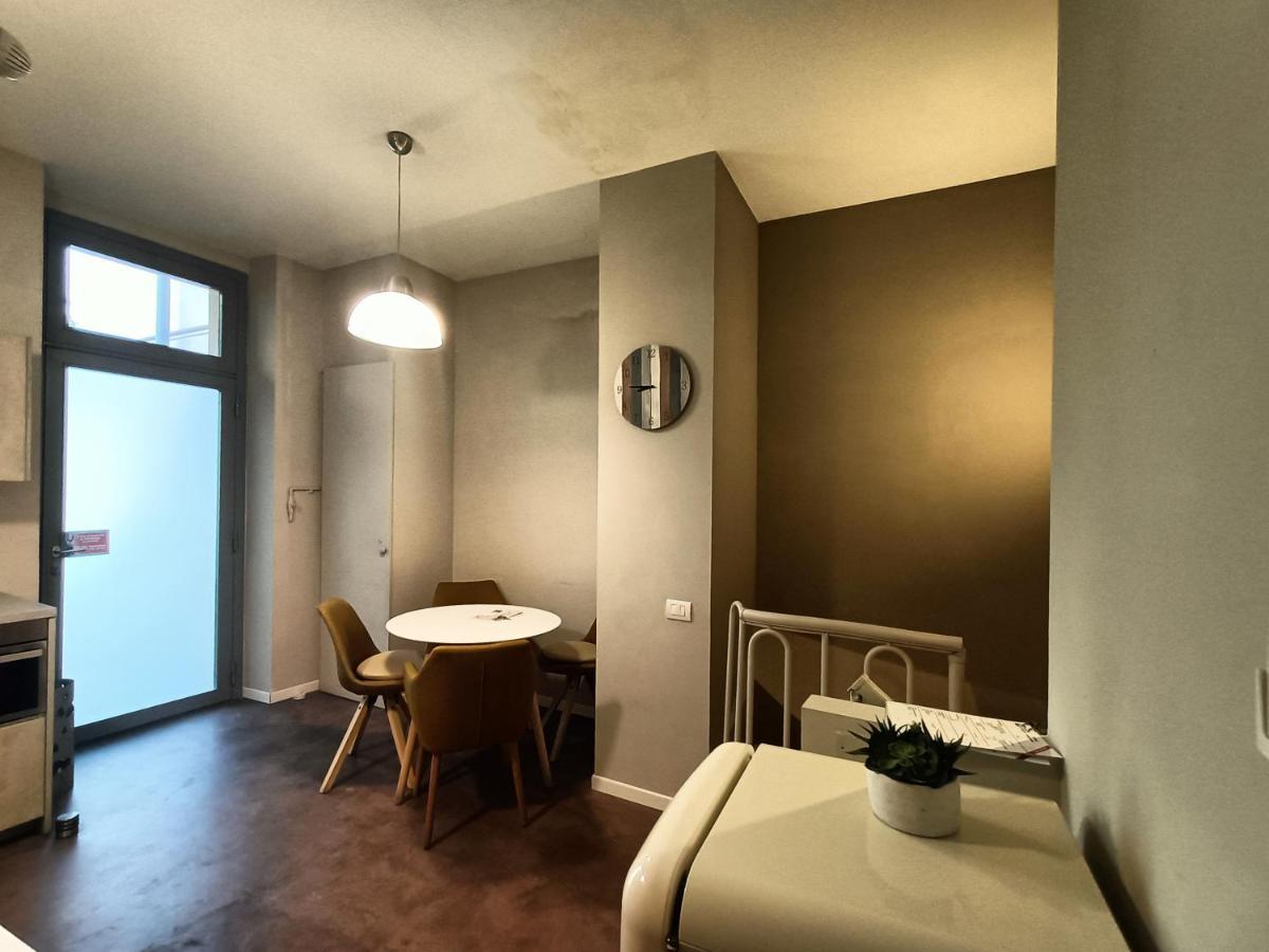 Game House In The Center Apartment มิลาน ภายนอก รูปภาพ